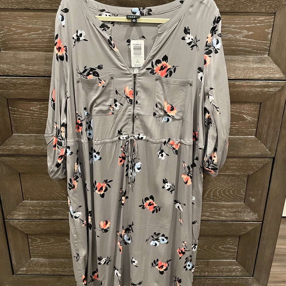 TORRID Grey floral challis dress